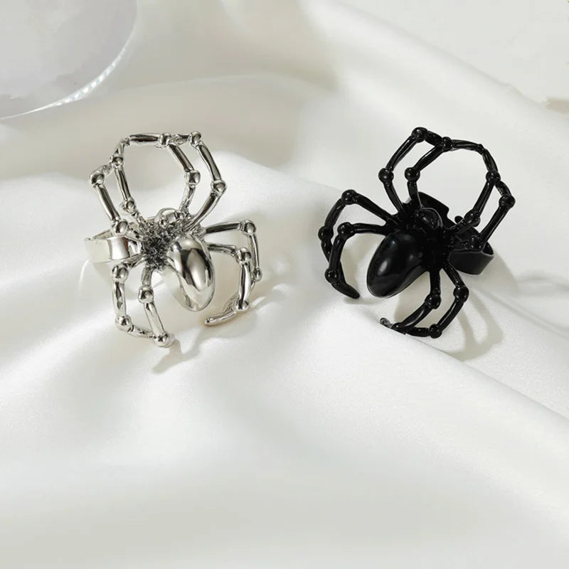 Yungqi Gothic Simulation Animal Spider Ring for Women men Finger Adjustable Ring Punk Style Halloween Spoof Toy Accessories
