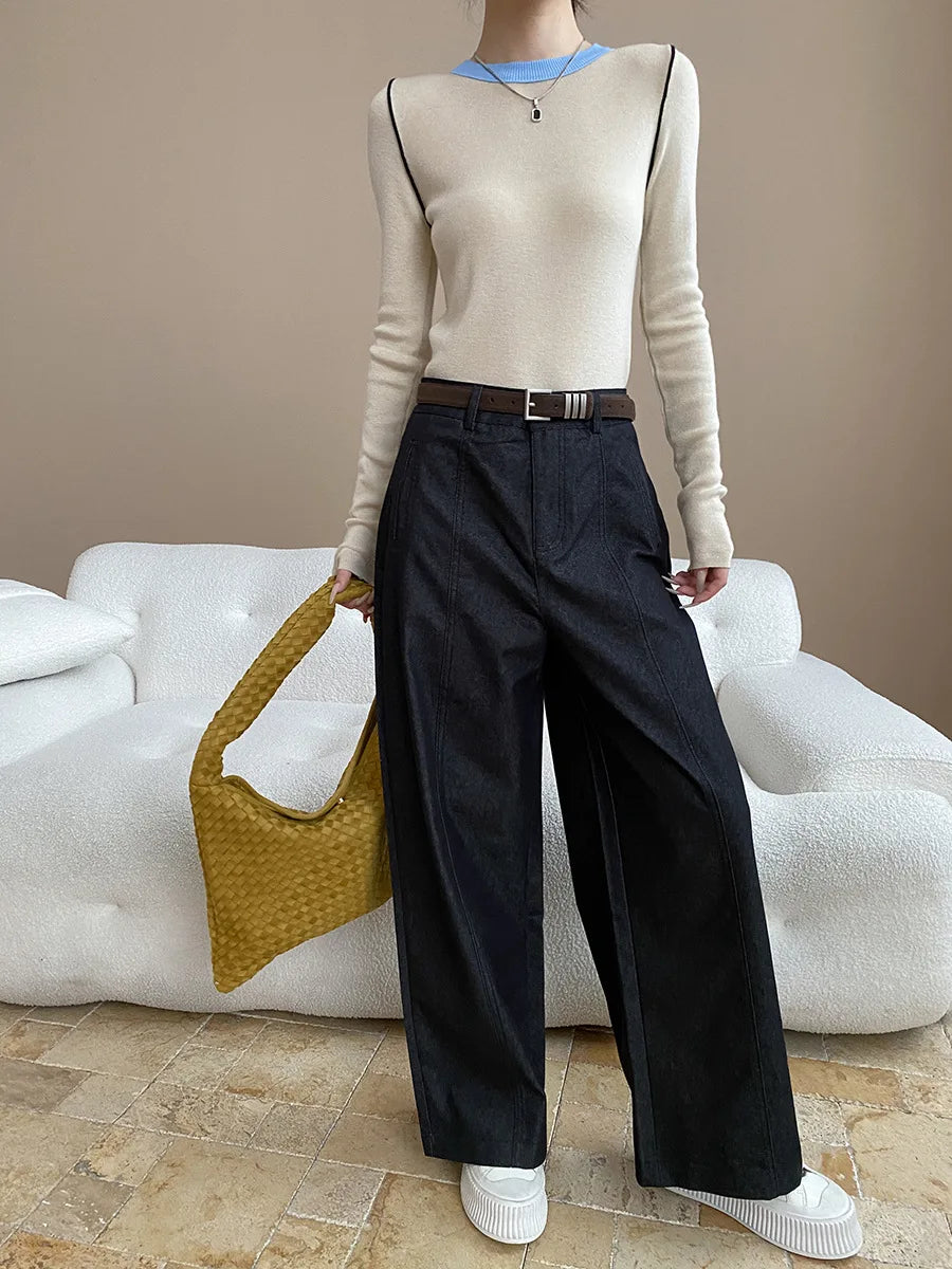 Autumn color palette design, contrasting colors, front shoulder streamlined, slim fit, slimming effect, base knit sweater