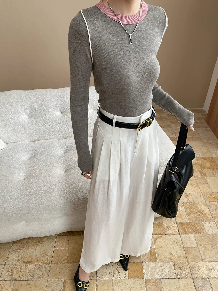 Autumn color palette design, contrasting colors, front shoulder streamlined, slim fit, slimming effect, base knit sweater
