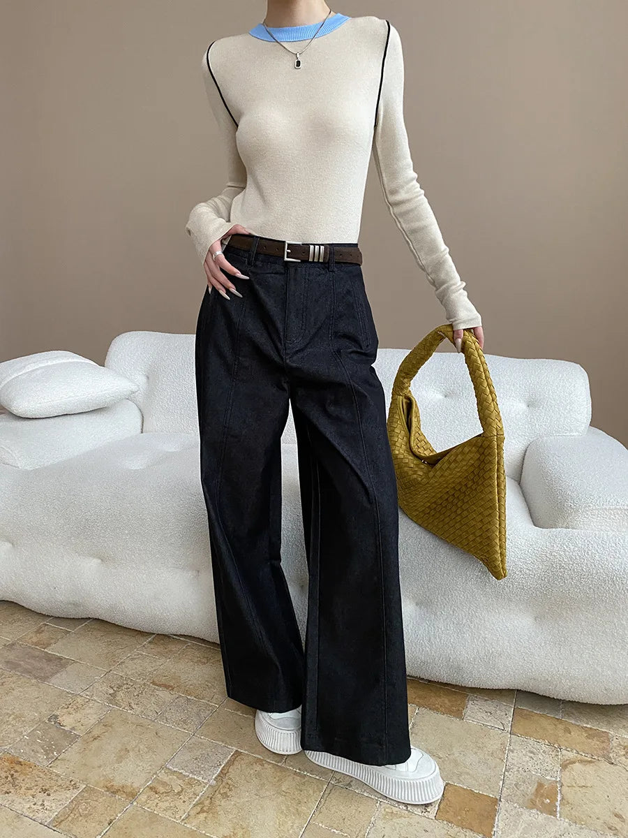 Autumn color palette design, contrasting colors, front shoulder streamlined, slim fit, slimming effect, base knit sweater