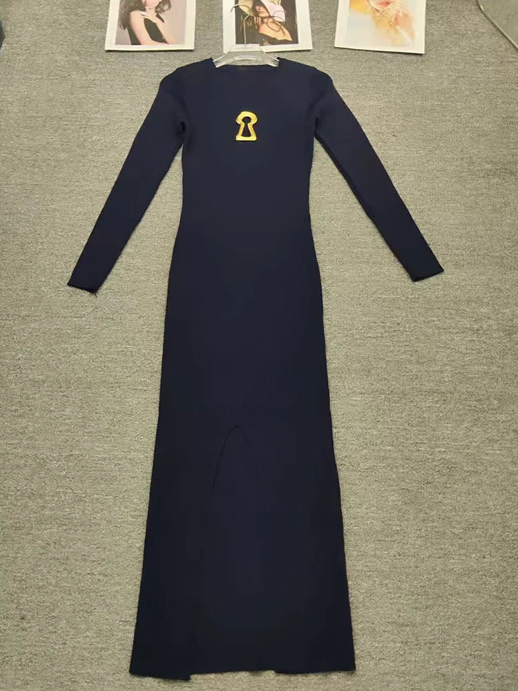 Autumn 2025 Women's wear: Metal buckle decorated round-neck pull-up knitted dress, elastic tight long slit dress