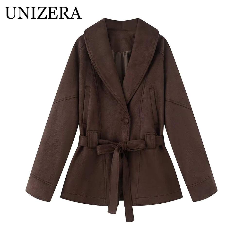 Autumn new women's clothing design with a sense of cinched waist, unique fashion, and high-end windbreaker jacket