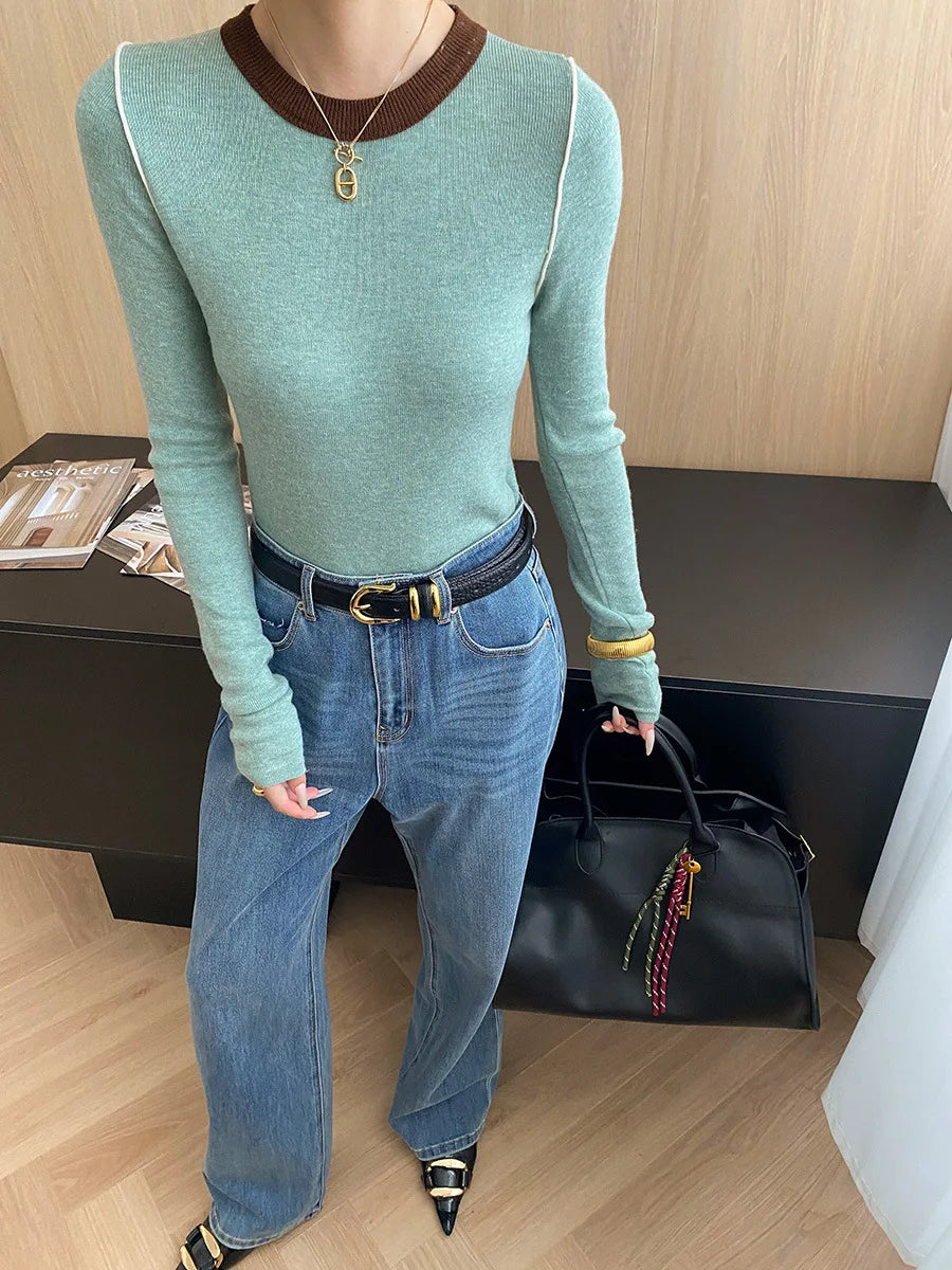 Autumn color palette design, contrasting colors, front shoulder streamlined, slim fit, slimming effect, base knit sweater