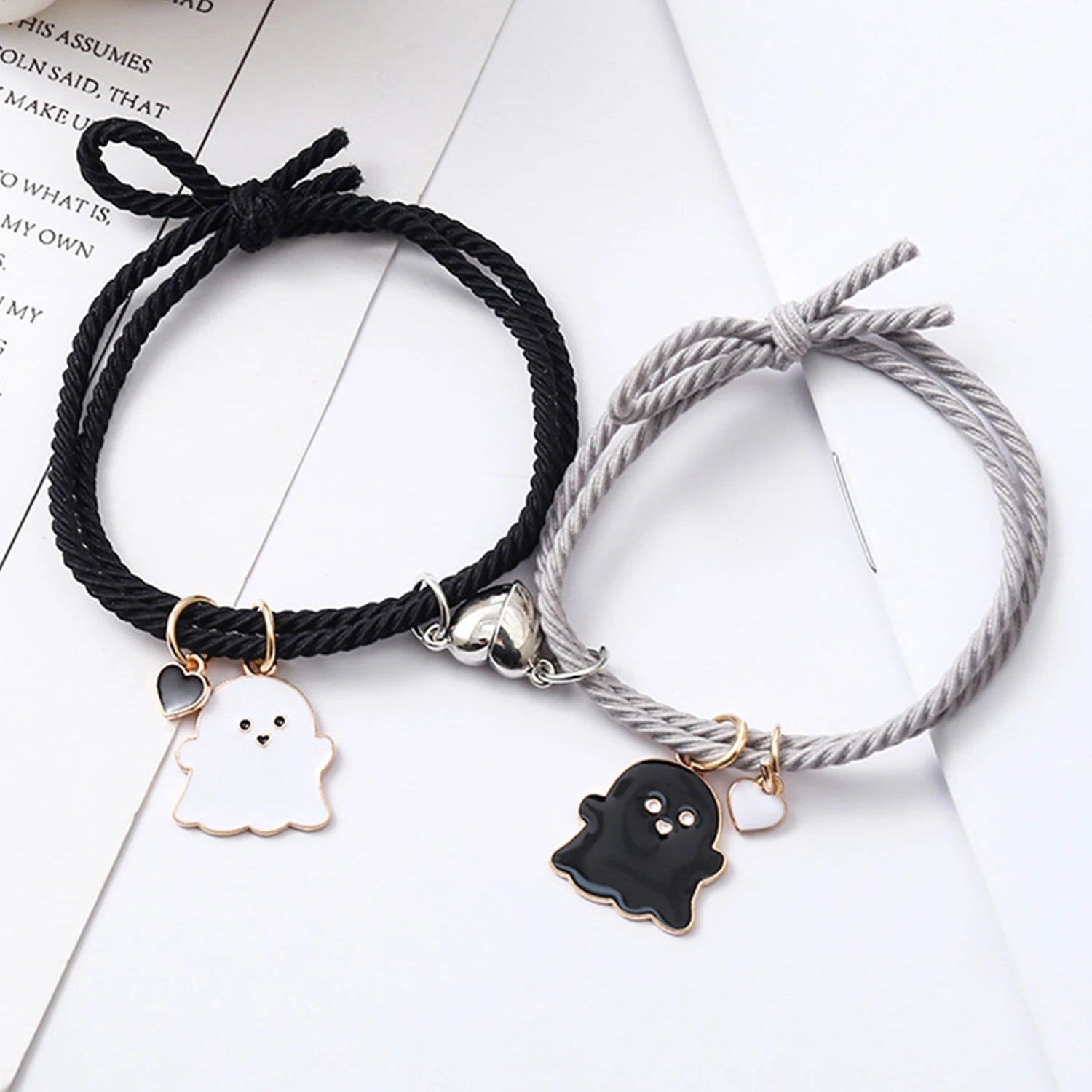 2Pcs Halloween Spider Bracelet For Women Men Magnetic Heart Couple Personality Bangles Lover Festive Jewelry Accessories Gifts