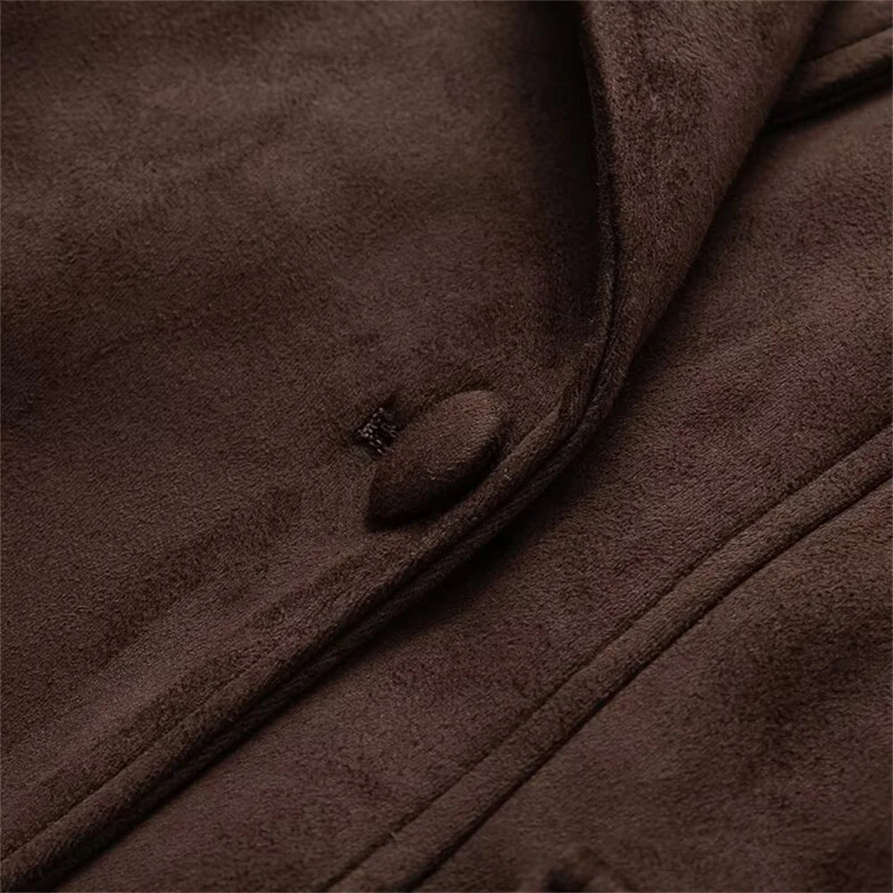 Autumn new women's clothing design with a sense of cinched waist, unique fashion, and high-end windbreaker jacket