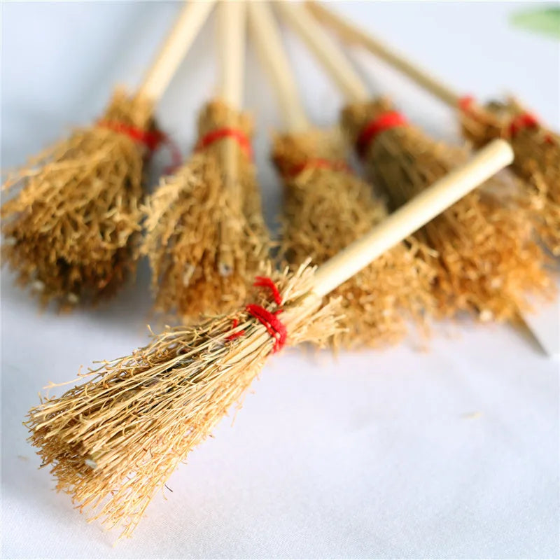 1/3/6pcs Mini Broom Witch Straw Brooms DIY Hanging Ornaments for Halloween Party Decoration Costume Props Dollhouse Accessories