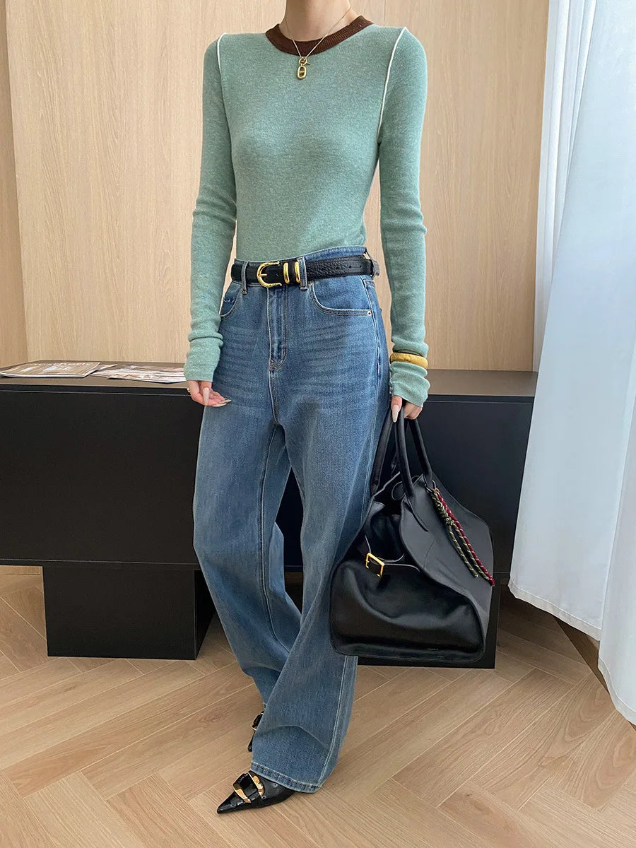 Autumn color palette design, contrasting colors, front shoulder streamlined, slim fit, slimming effect, base knit sweater